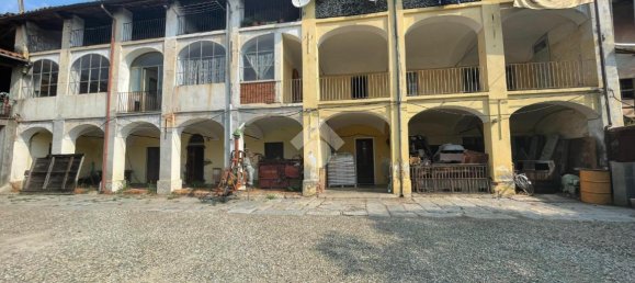 4-Zimmer Haus in Castellamonte, Italy, Nr. 128453 7