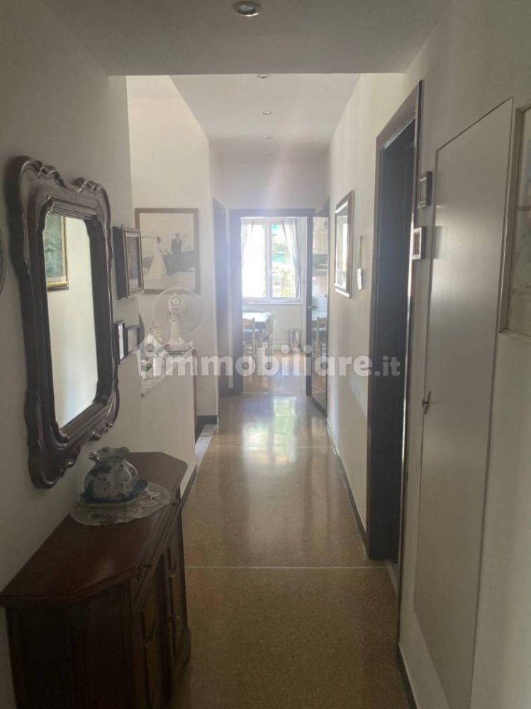 2 bedrooms Apartment in Genoa, Italy No. 337223