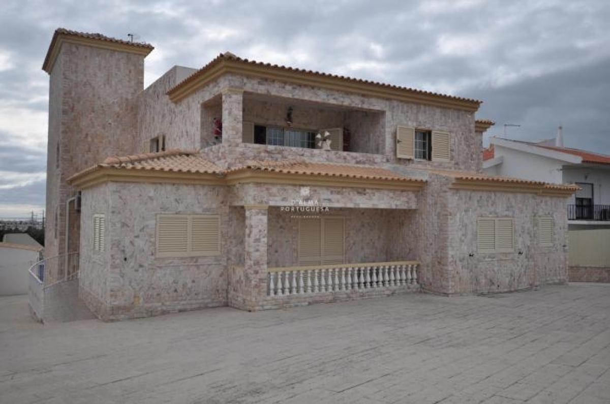 Villa de 12 dormitorios en Albufeira, Portugal No. 6423
