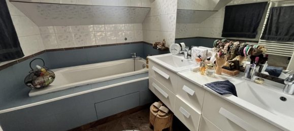 5 bedrooms House in La Frette-sur-Seine, France No. 321803 17