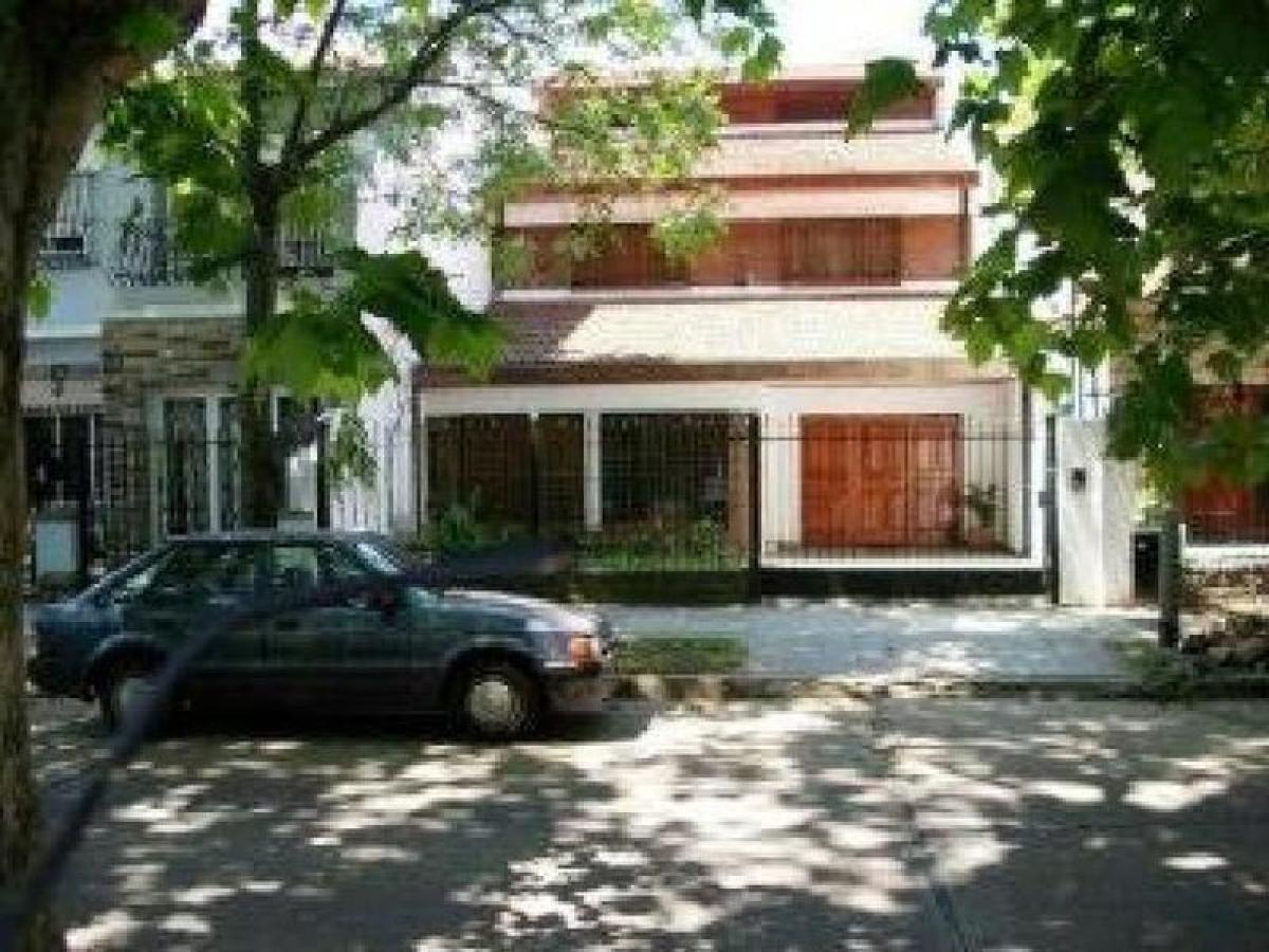 4 bedrooms House in Buenos Aires, Argentina No. 96026