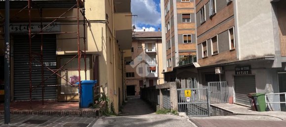 1 bedroom Apartment in Potenza, Italy No. 297361 4