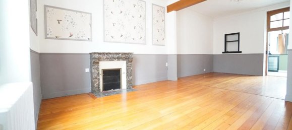 Casa de 3 dormitorios en Le Mans, France No. 324983 2