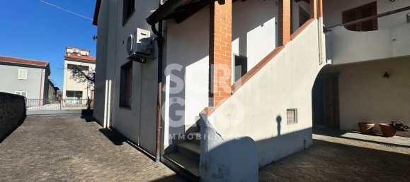8 rooms House in Quarrata, Italy No. 113258 10