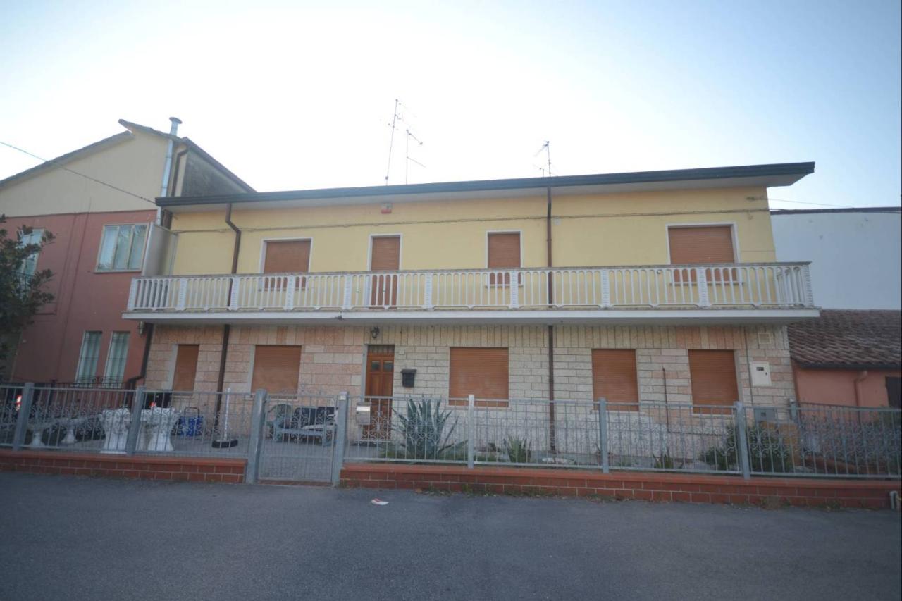 4-Zimmer Haus in Ostellato, Italy, Nr. 161055