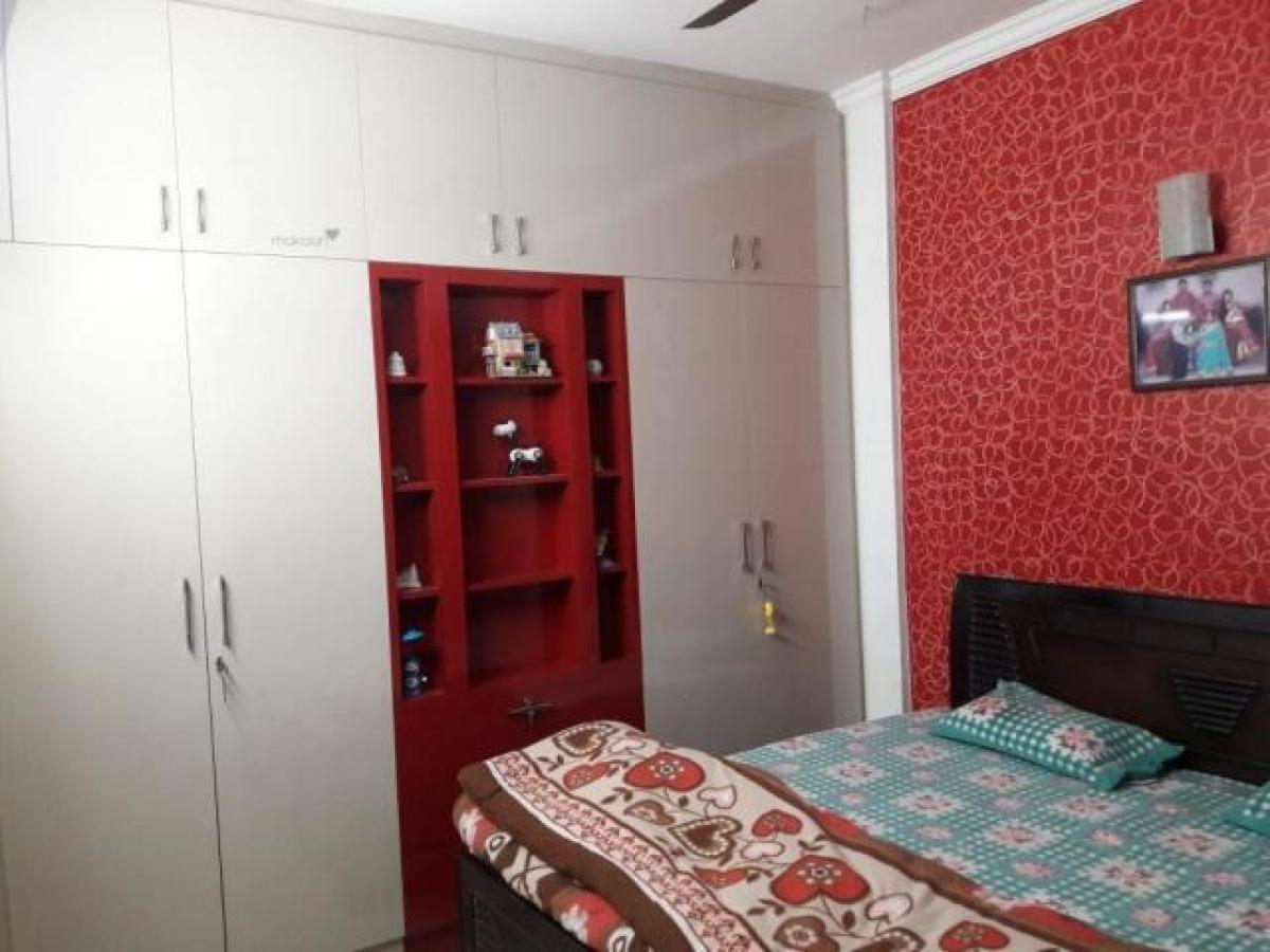 2 bedrooms House in Ghaziabad, India No. 23989