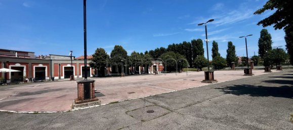 97m² Commercial property in Vanzago, Italy No. 15748 14