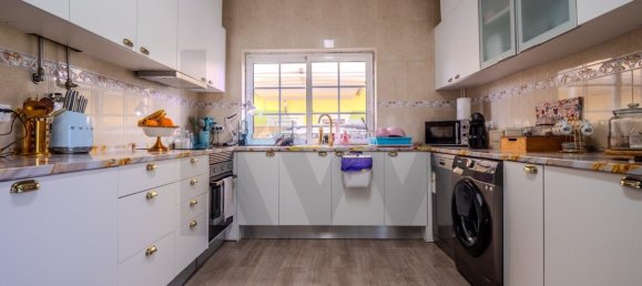 4 bedrooms Townhouse in Seixal, Portugal No. 106028 4