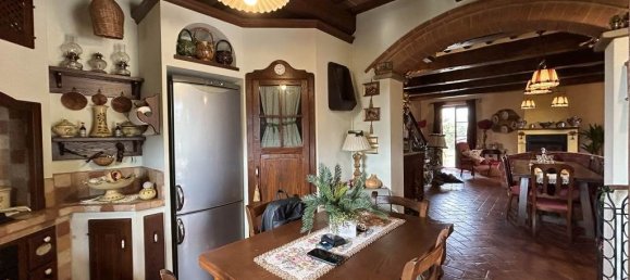 3 bedrooms House in Cortona, Italy No. 237021 14