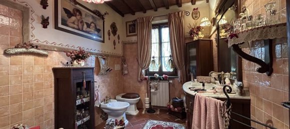 3 bedrooms House in Cortona, Italy No. 237021 25