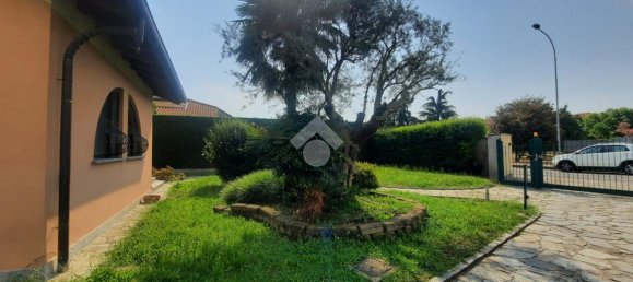 5غرفة فيلا في Abbiategrasso, Italy رقم 2653 17