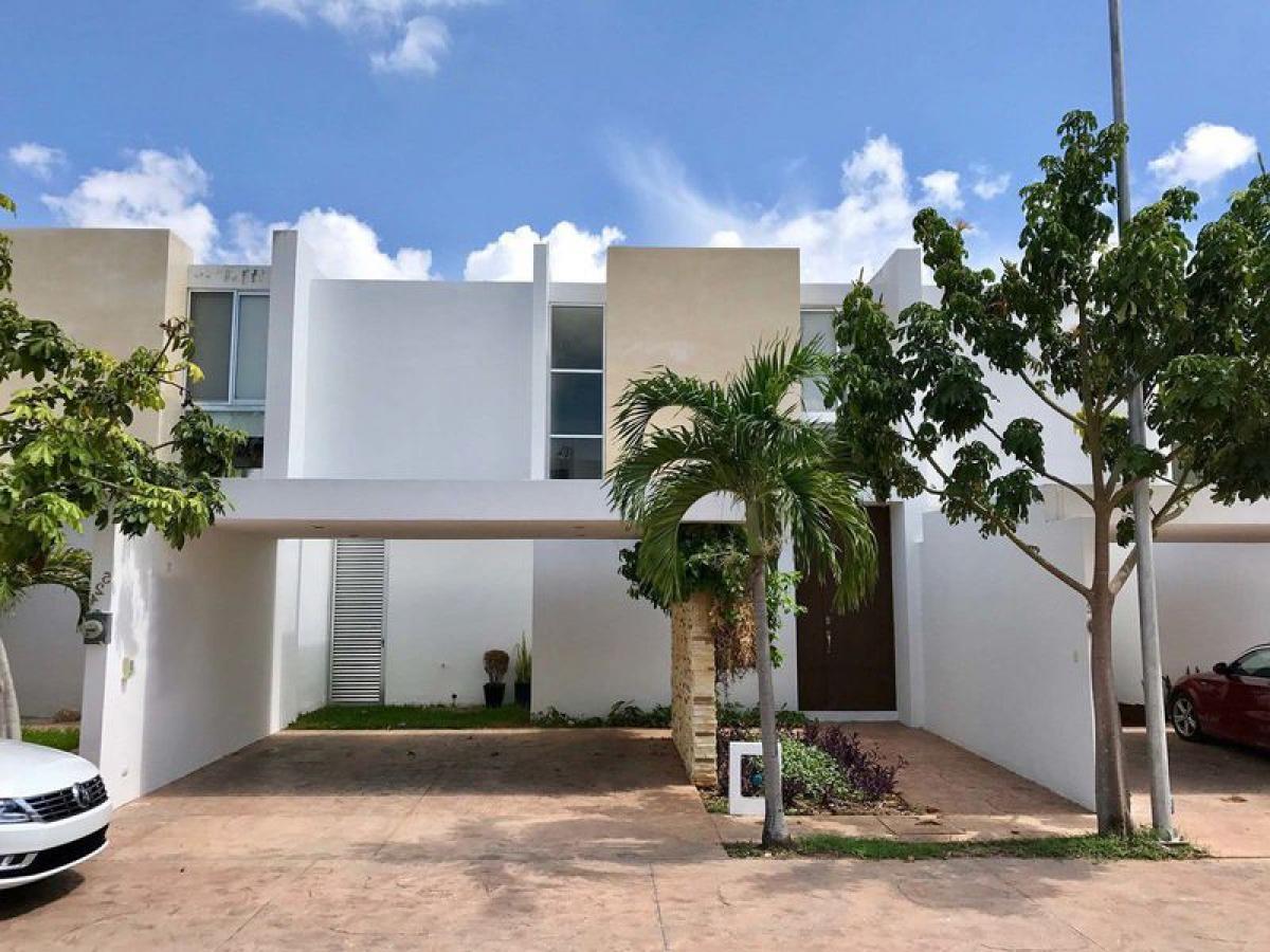 3 bedrooms House in Merida, Mexico No. 179852