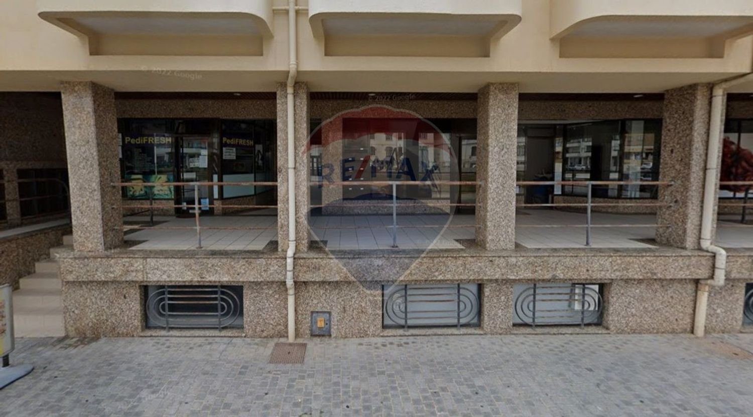 Gewerbliche Immobilie in Espinho, Portugal 2115m², Nr. 67908