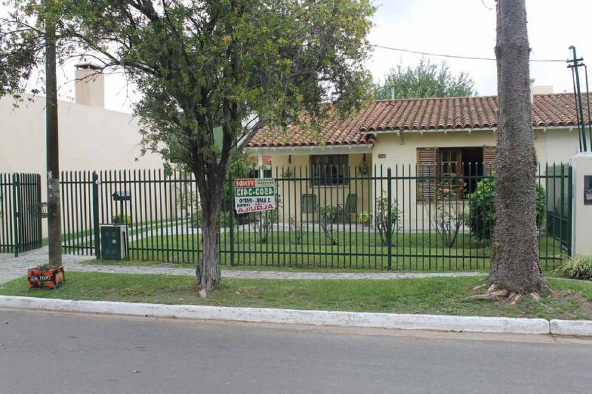 2 bedrooms House in Ezeiza, Argentina No. 17750