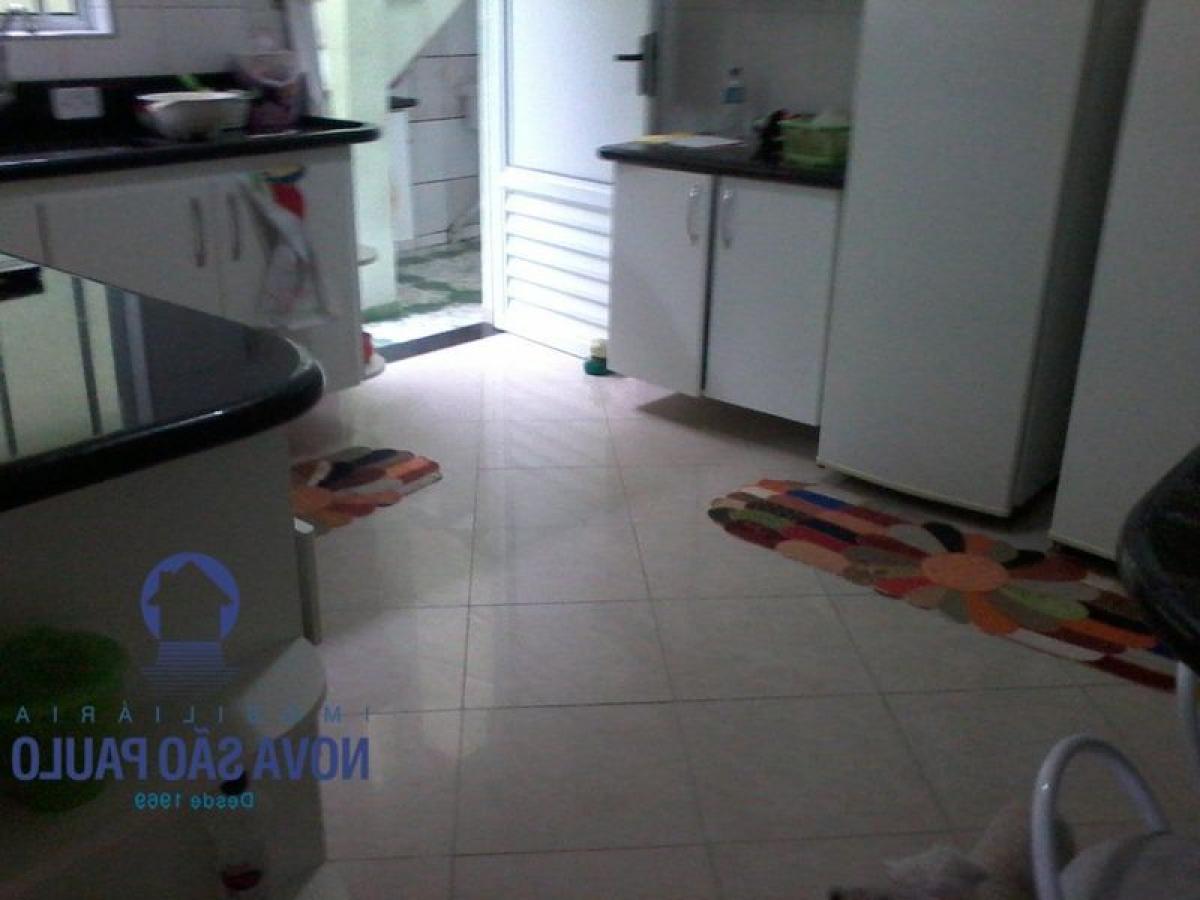 Дом с 4 спальнями в Сан-Паулу, Бразилия № 433324