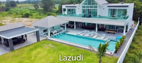 4 bedrooms Villa in Hua Hin, Thailand No. 14161 2