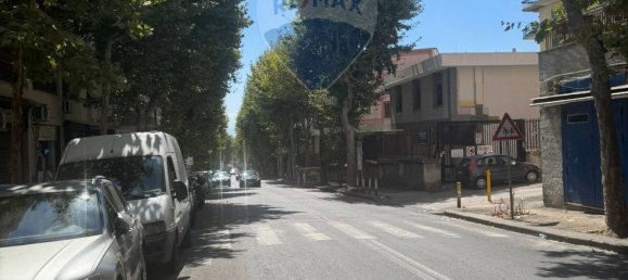 29m² Commercial property in Naples, Italy No. 265339 3