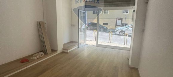 29m² Commercial property in Naples, Italy No. 265339 8