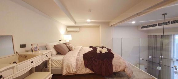 1 bedroom Duplex in Watthana, Thailand No. 8674 5