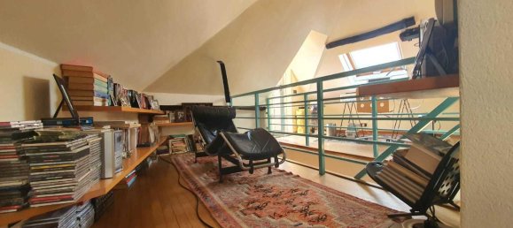 7 rooms Penthouse in Savona, Italy No. 102568 2