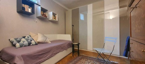 7 rooms Penthouse in Savona, Italy No. 102568 5