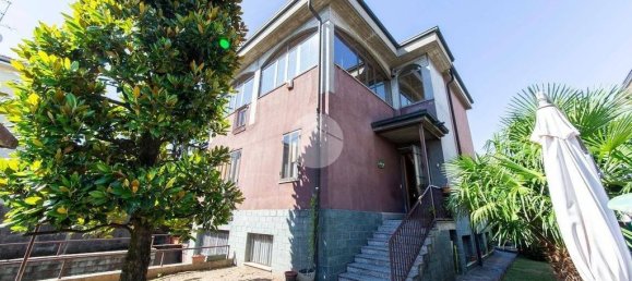 4 bedrooms Villa in Settimo Milanese, Italy No. 332139 22