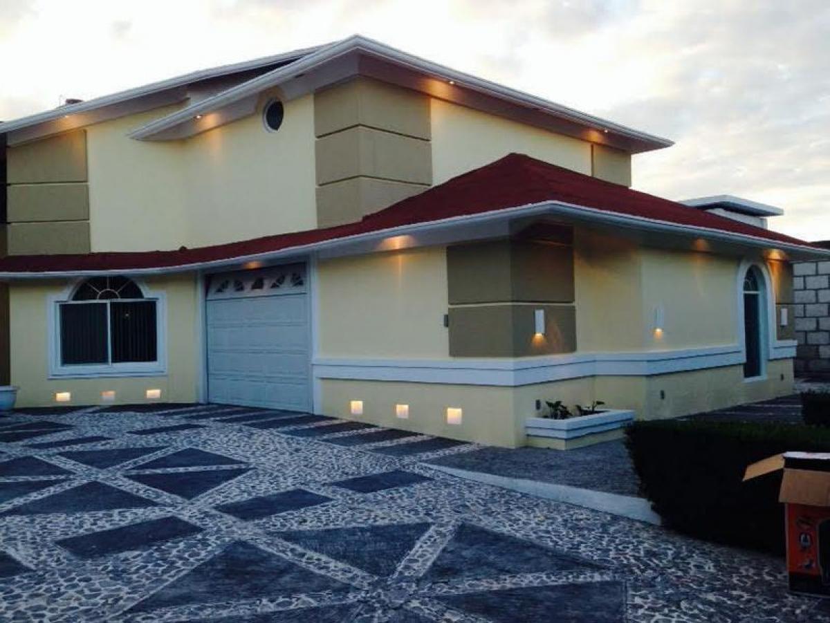 Casa de 5 dormitorios en Querétaro, Mexico No. 145756