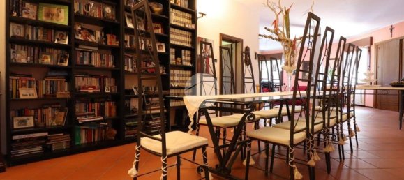 3 bedrooms Villa in Mantua, Italy No. 275729 9