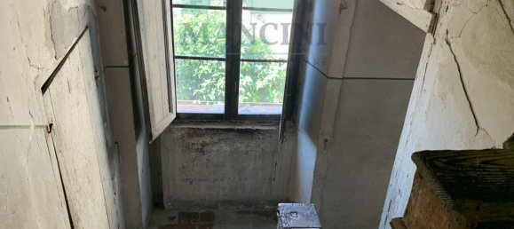 6 rooms House in Jesi, Italy No. 111638 8