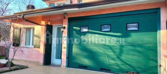 3 bedrooms Villa in San Giacomo delle Segnate, Italy No. 13217 3