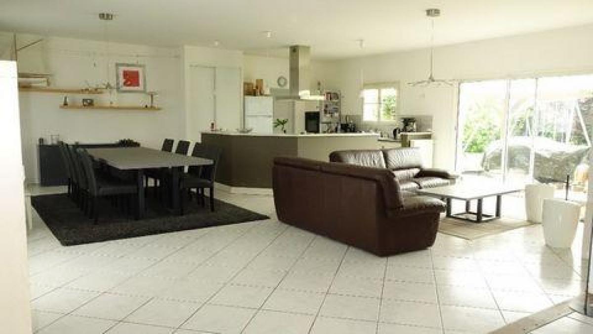 5 bedrooms House in Sorigny, France No. 11856