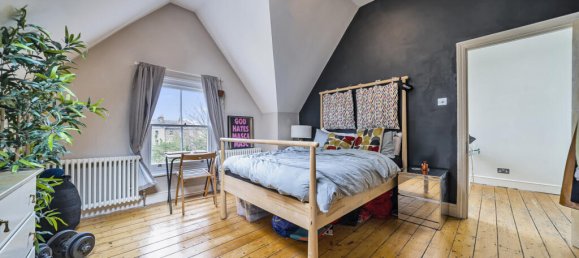 3 bedrooms Apartment in London, United Kingdom No. 7577 9