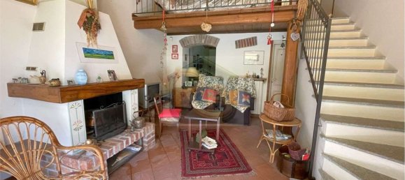 8غرفة منزل في Castelnuovo Don Bosco, Italy رقم 122415 5