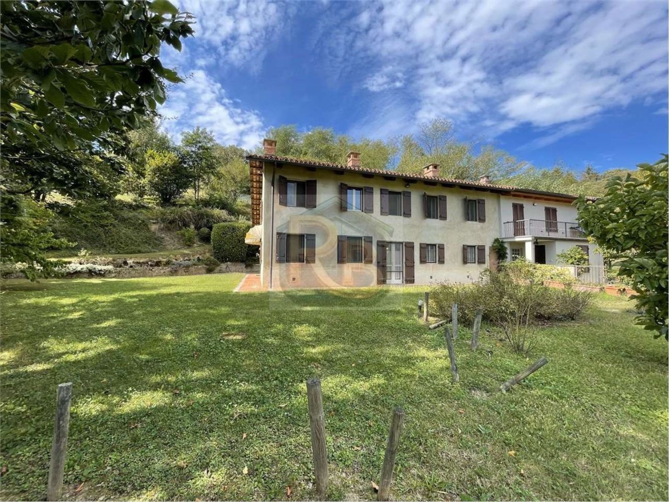 8غرفة منزل في Castelnuovo Don Bosco, Italy رقم 122415