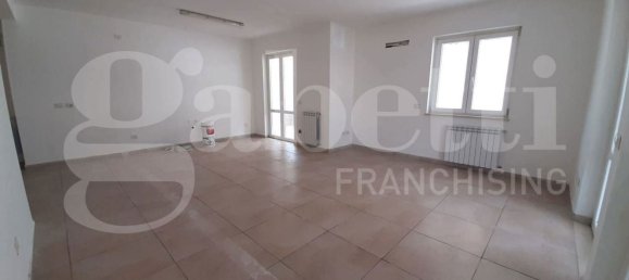 Квартира с 4 спальнями в Санто Приско, Италия № 312390 19