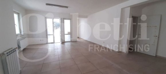 Квартира с 4 спальнями в Санто Приско, Италия № 312390 18