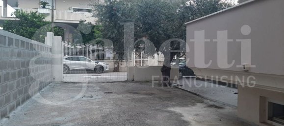 Квартира с 4 спальнями в Санто Приско, Италия № 312390 7