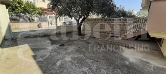 Квартира с 4 спальнями в Санто Приско, Италия № 312390 29