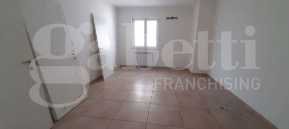 Квартира с 4 спальнями в Санто Приско, Италия № 312390 22