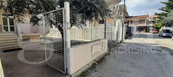 Квартира с 4 спальнями в Санто Приско, Италия № 312390 11