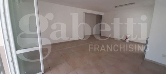 Квартира с 4 спальнями в Санто Приско, Италия № 312390 17