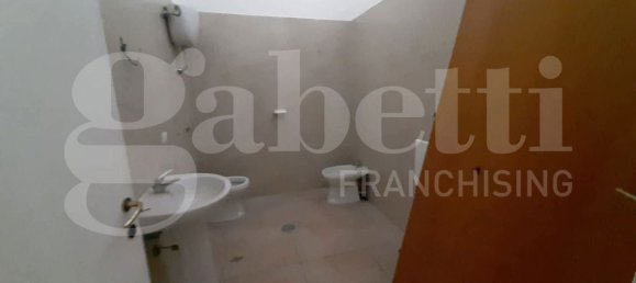 Квартира с 4 спальнями в Санто Приско, Италия № 312390 34