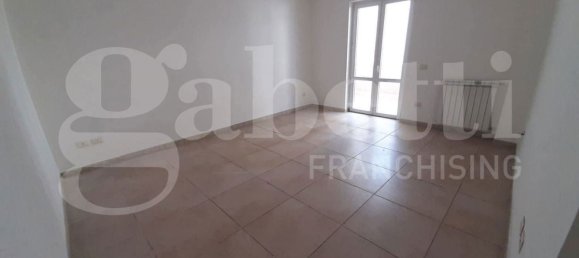 Квартира с 4 спальнями в Санто Приско, Италия № 312390 24