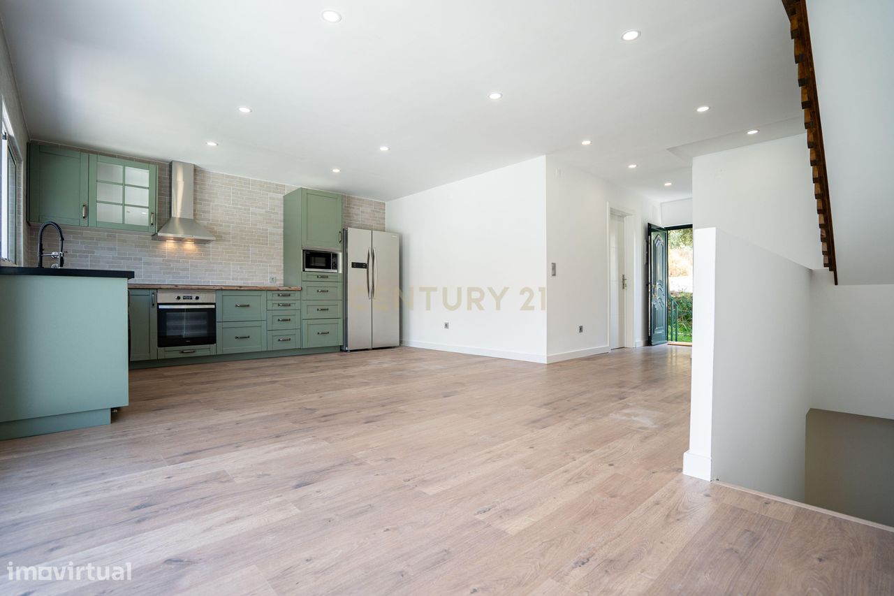 Дом с 5 спальнями в Лориш, Португалия № 355375