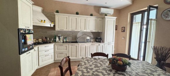 Apartamento de 3 dormitorios en Marano di Napoli, Italy No. 346151 2