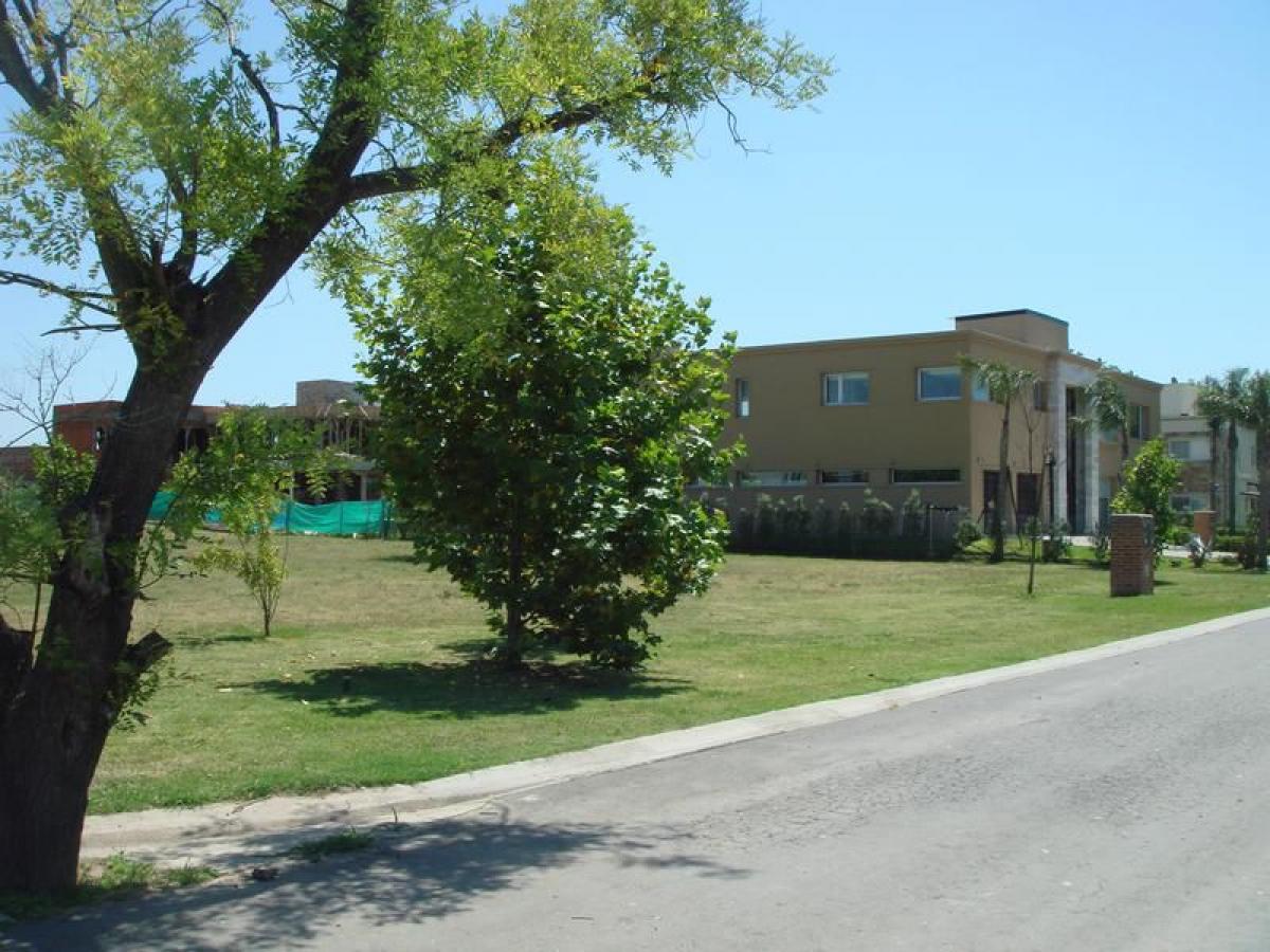  Land in Almirante Brown, Argentina No. 120552