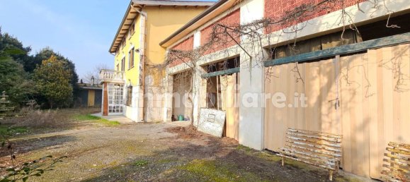 5 bedrooms House in Montegaldella, Italy No. 78706 4