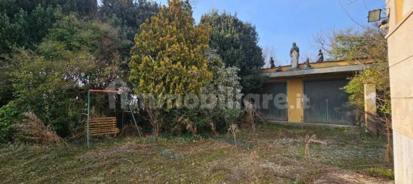 5 bedrooms House in Montegaldella, Italy No. 78706 7