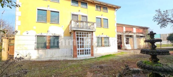 5 bedrooms House in Montegaldella, Italy No. 78706 25