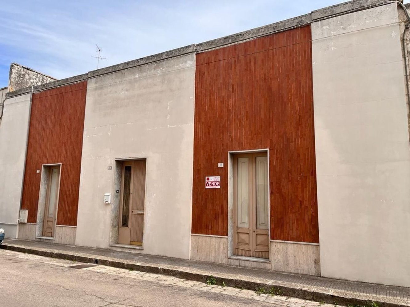 9-salle Maison à Sogliano Cavour, Italy No. 110168